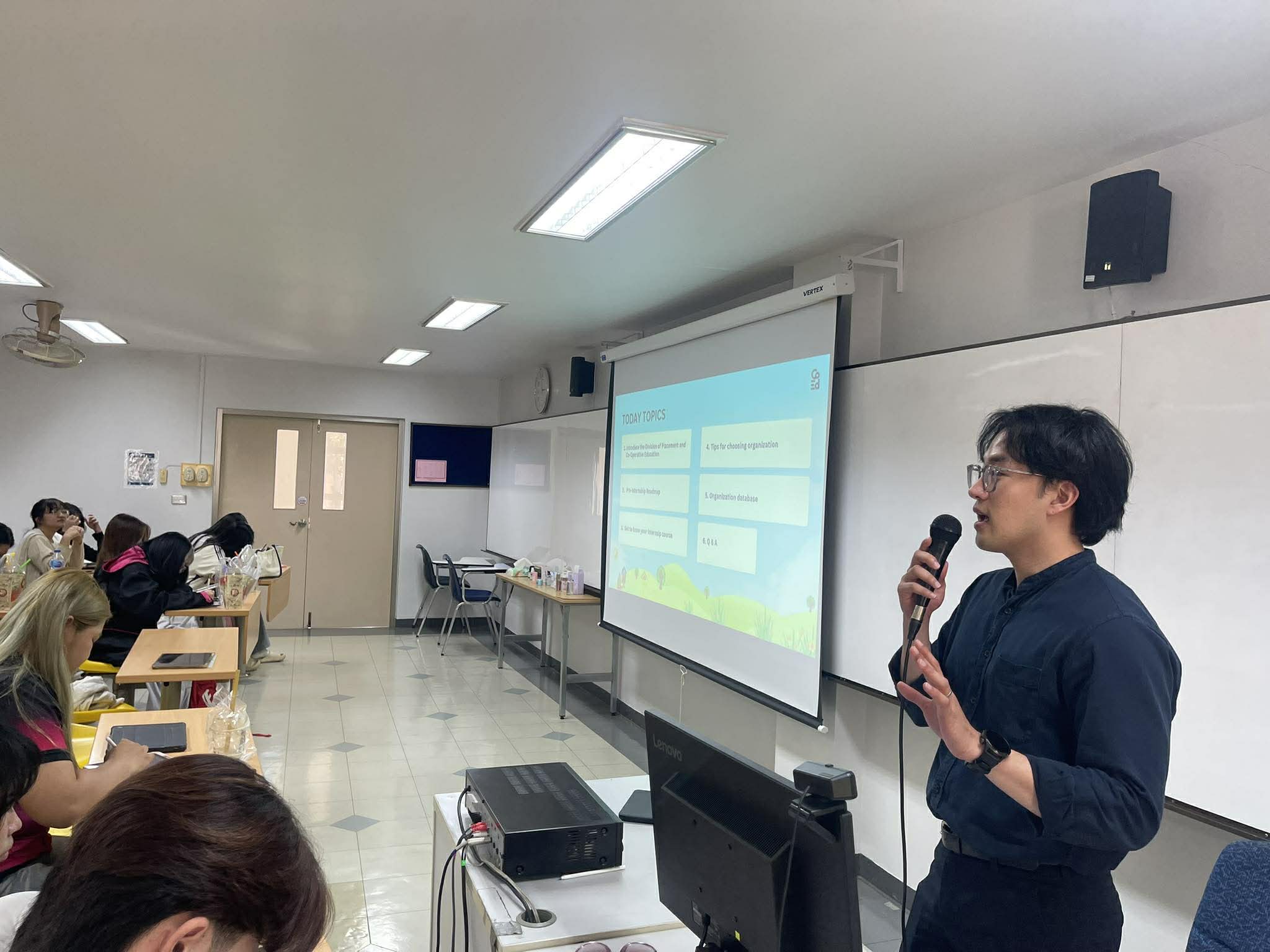 กิจกรรม Pre-Meeting & Introduction to Internship 2026 สาขาวิชาเทคโนโลยีความงาม