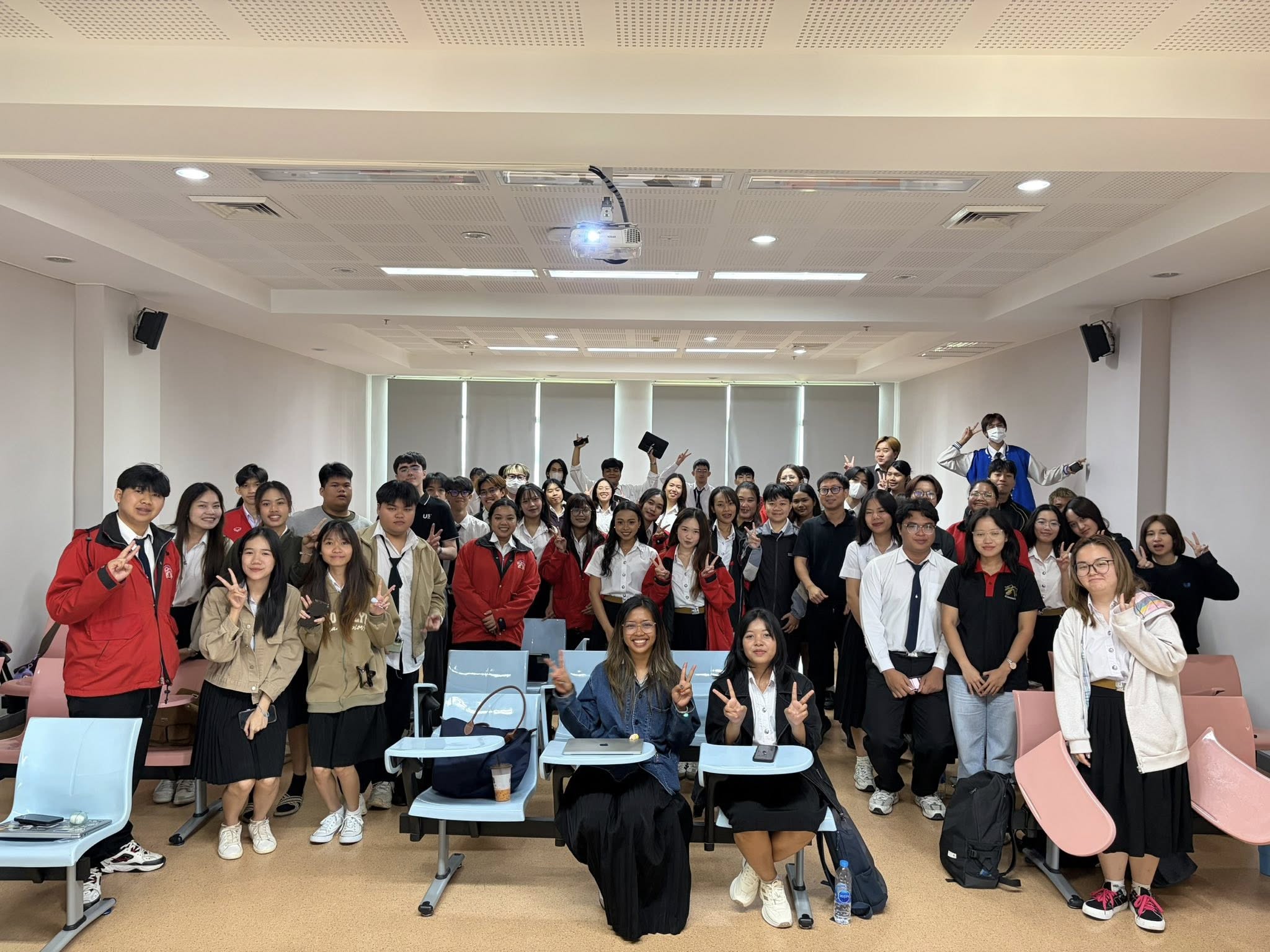 กิจกรรม “สำนักวิชาพบนักศึกษา” ประจำปีการศึกษา 2569 สาขาวิชาเศรษฐศาสตร์