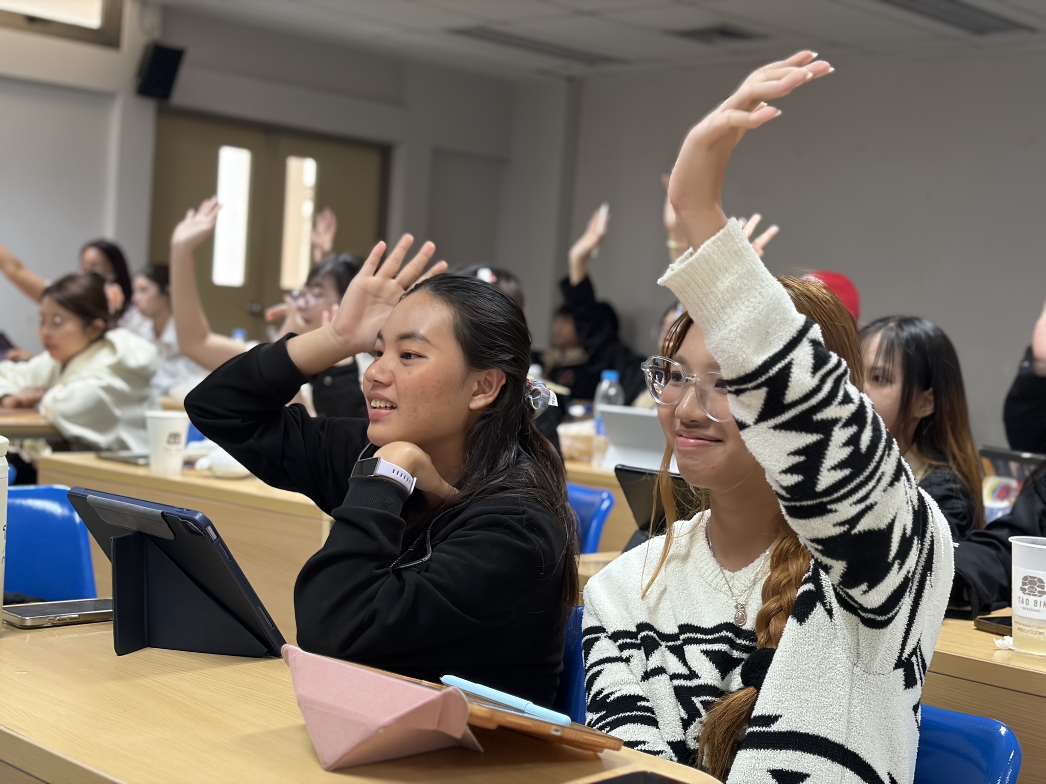กิจกรรม “สำนักวิชาพบนักศึกษา” ประจำปีการศึกษา 2569 สาขาวิชากฎหมายธุรกิจและการสื่อสารภาษาจีน