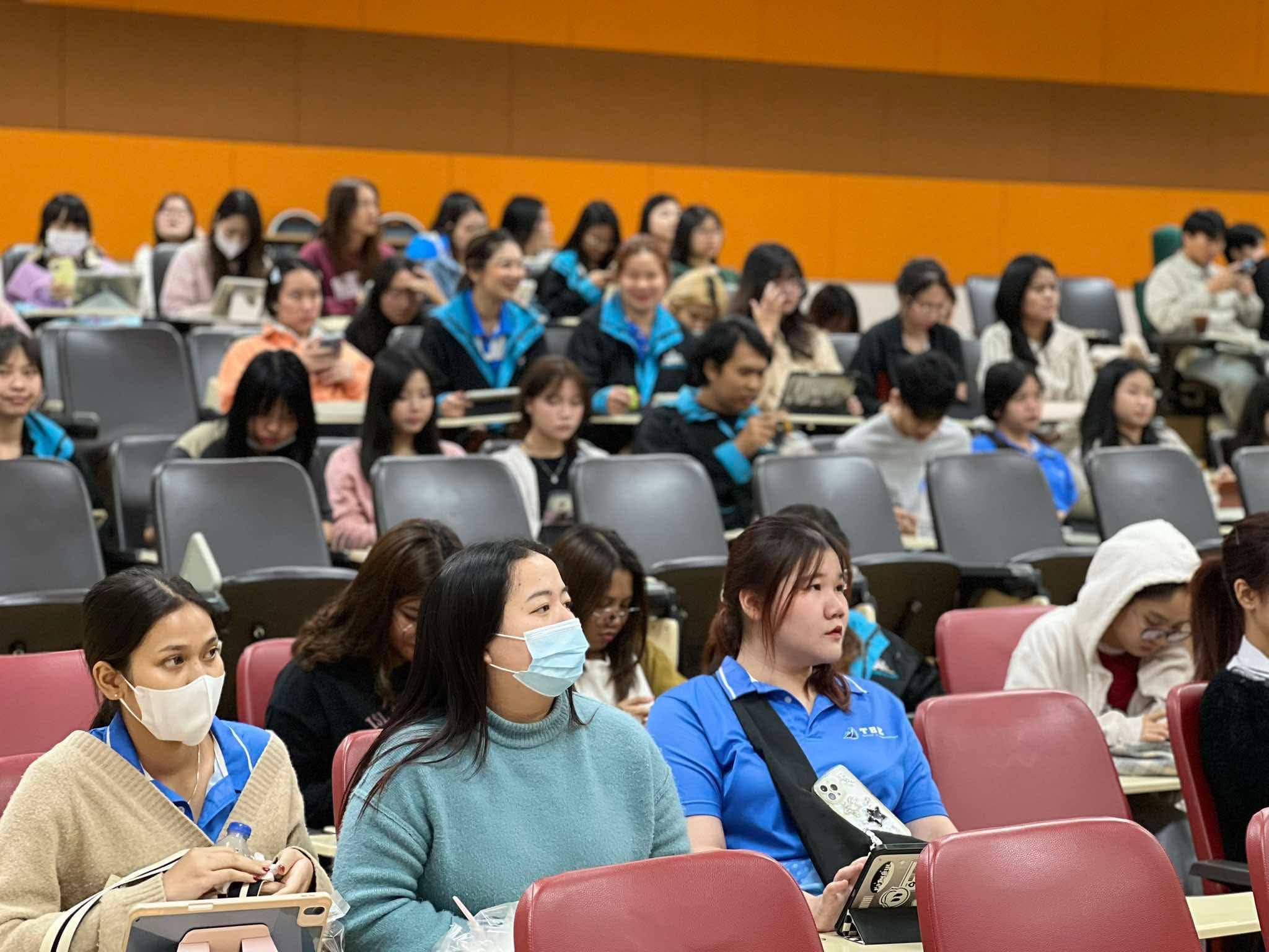 กิจกรรม Pre-Meeting & Introduction to Internship 2025 สาขาวิชาธุรกิจการท่องเที่ยวและอีเว้นท์